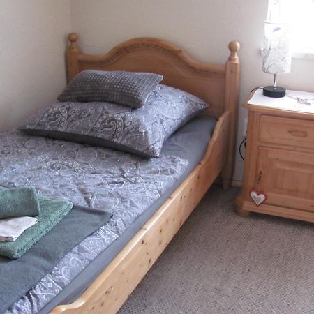 #2 Ruhiges Gemuetliches Ferienzimmer Mit 2 Einzelbetten Gemeinschaftsbad W-Lan Airport Nah Late Night Check In Haus Nr 9,5 Trunkelsberg Dış mekan fotoğraf